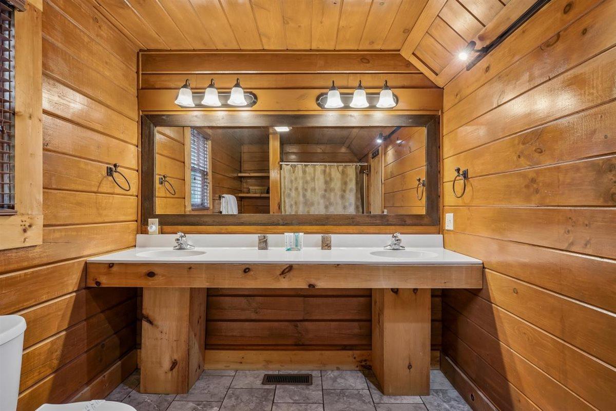 40Primary Bath