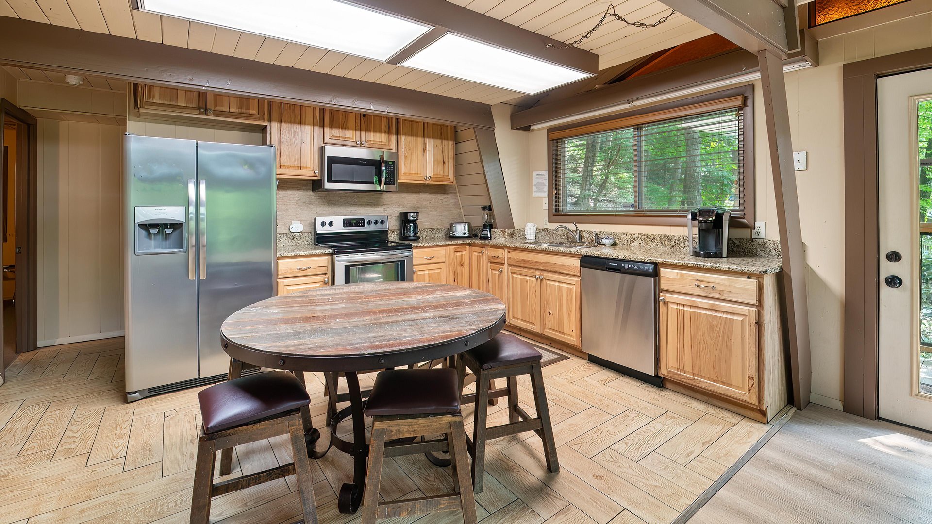 Gatlinburg Lodge Int 007original