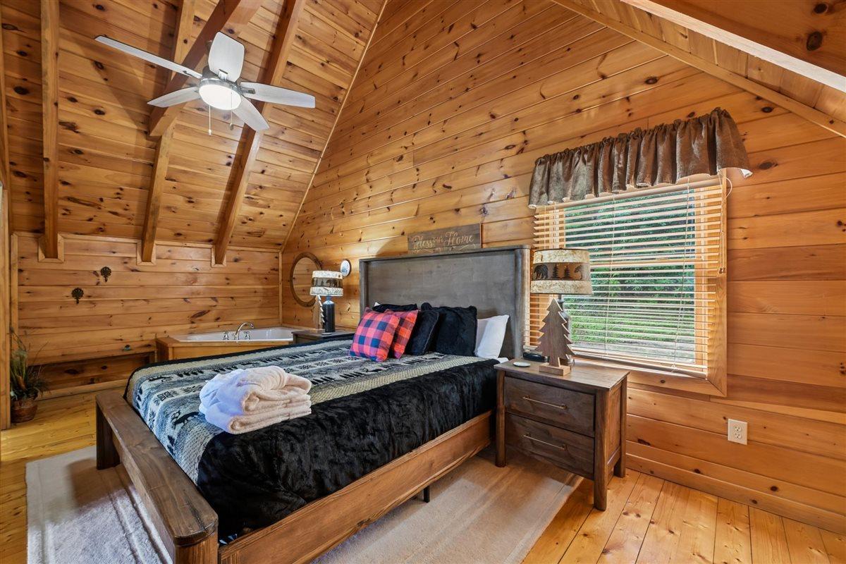 32Bedroom