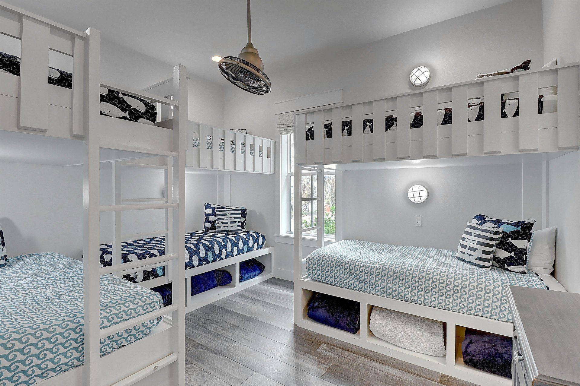 Bunk Room, 1st Floor