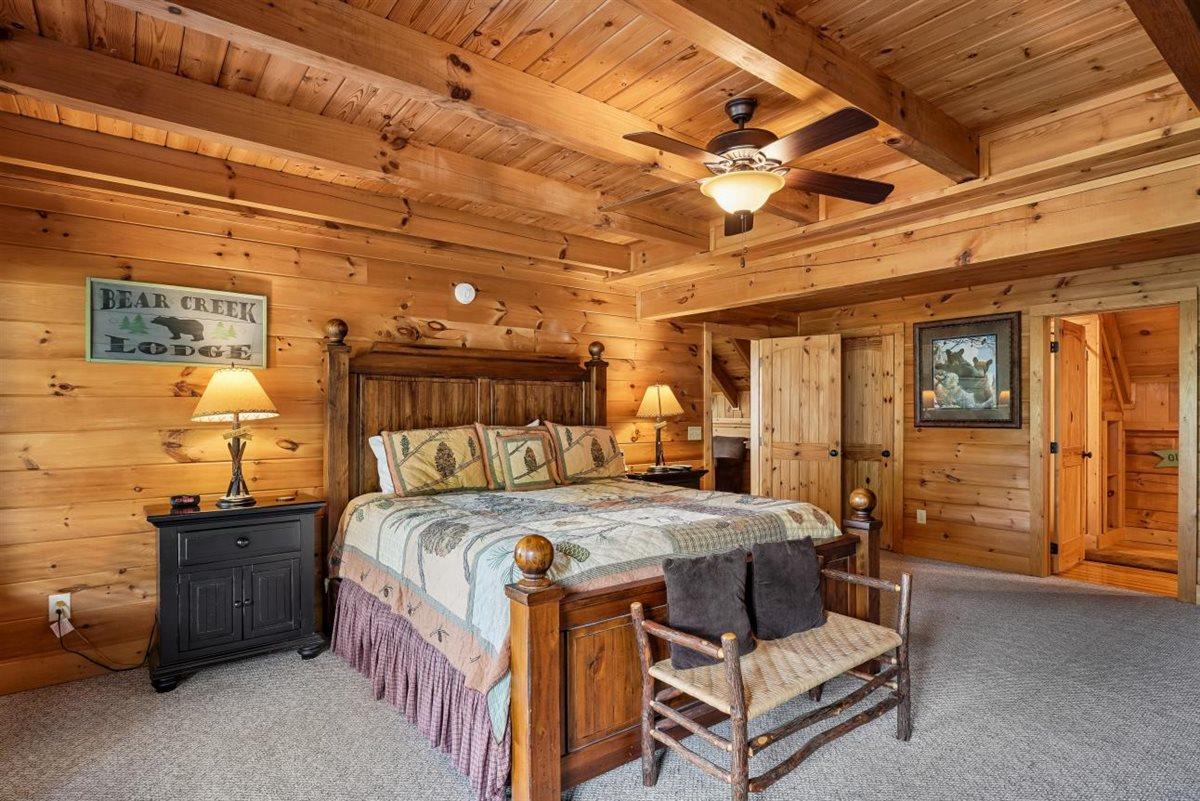 Upper Level 1Bedroom