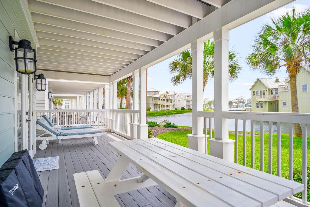 Back Porch, 1st Floor