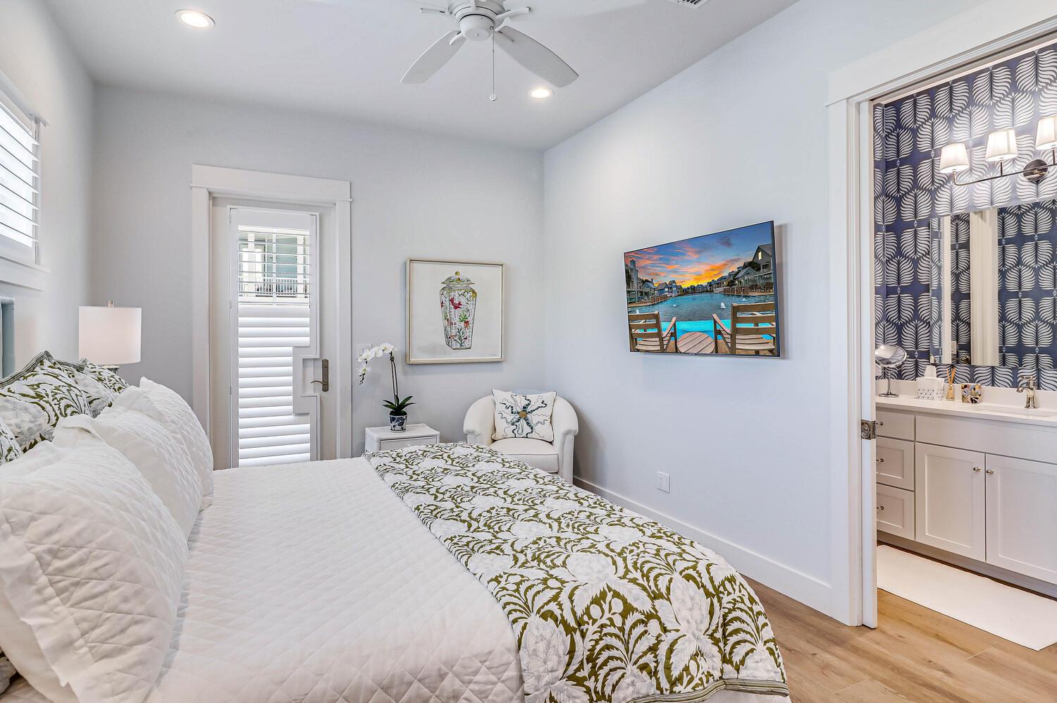 Secondary King Suite, 2nd Floor