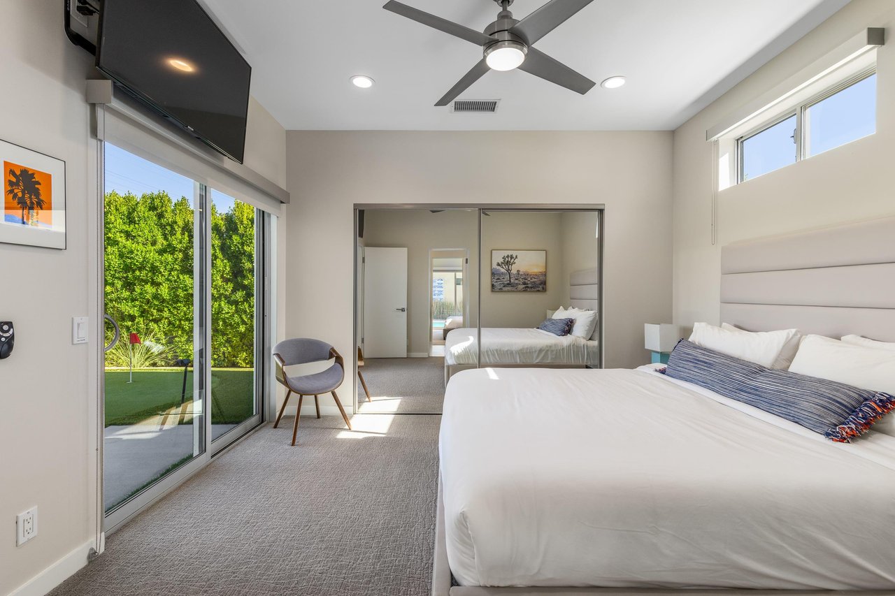 Guest bedroom