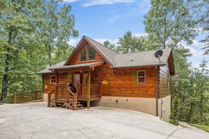 Front of Wildlife Retreat