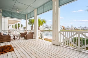 Lakeside Porch, 1st Floor