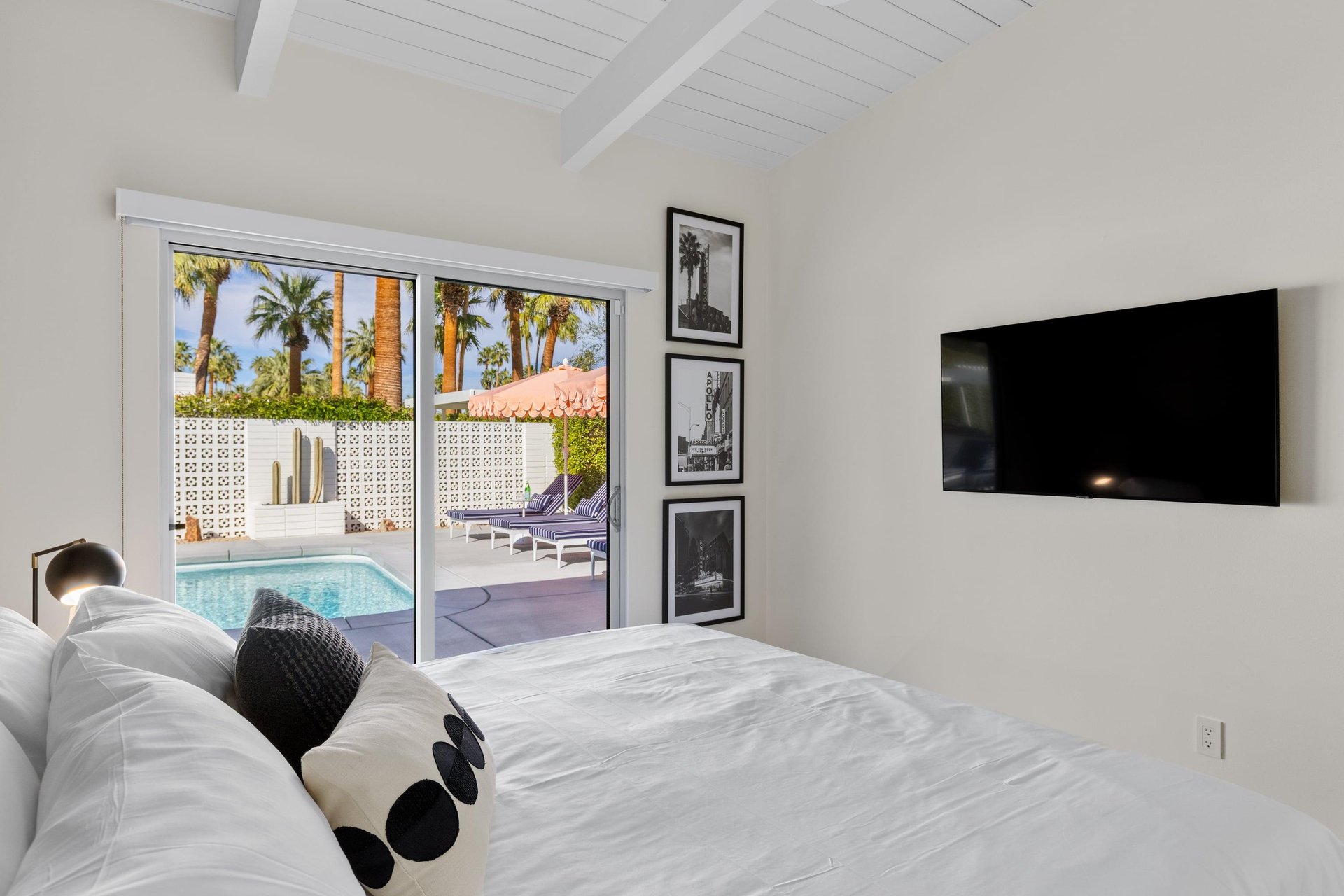 Guest bedroom