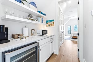 Beverage Bar, 3rd Floor