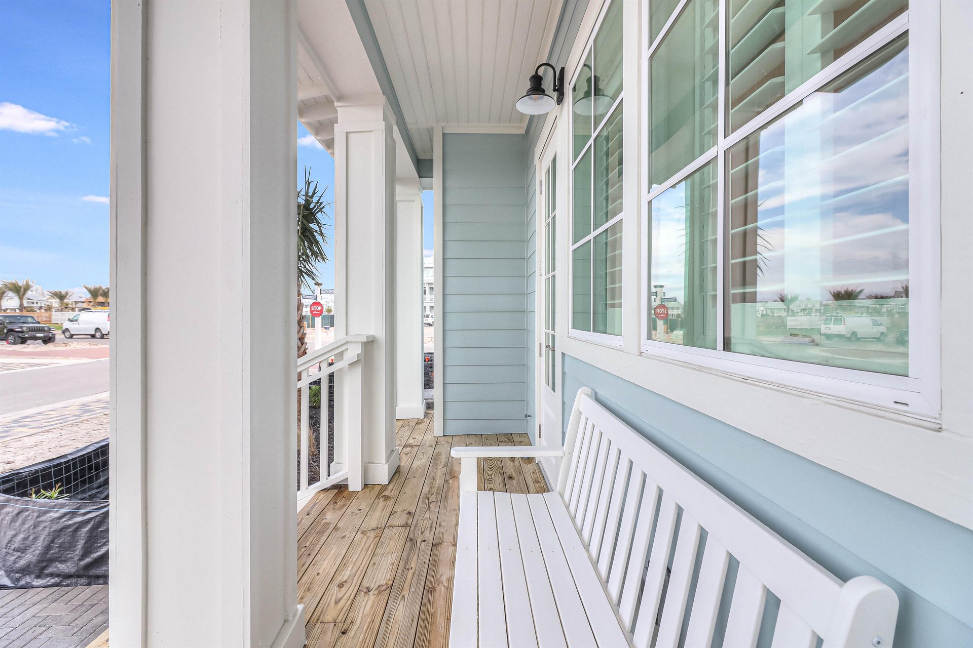 Side Patio, 1st Floor