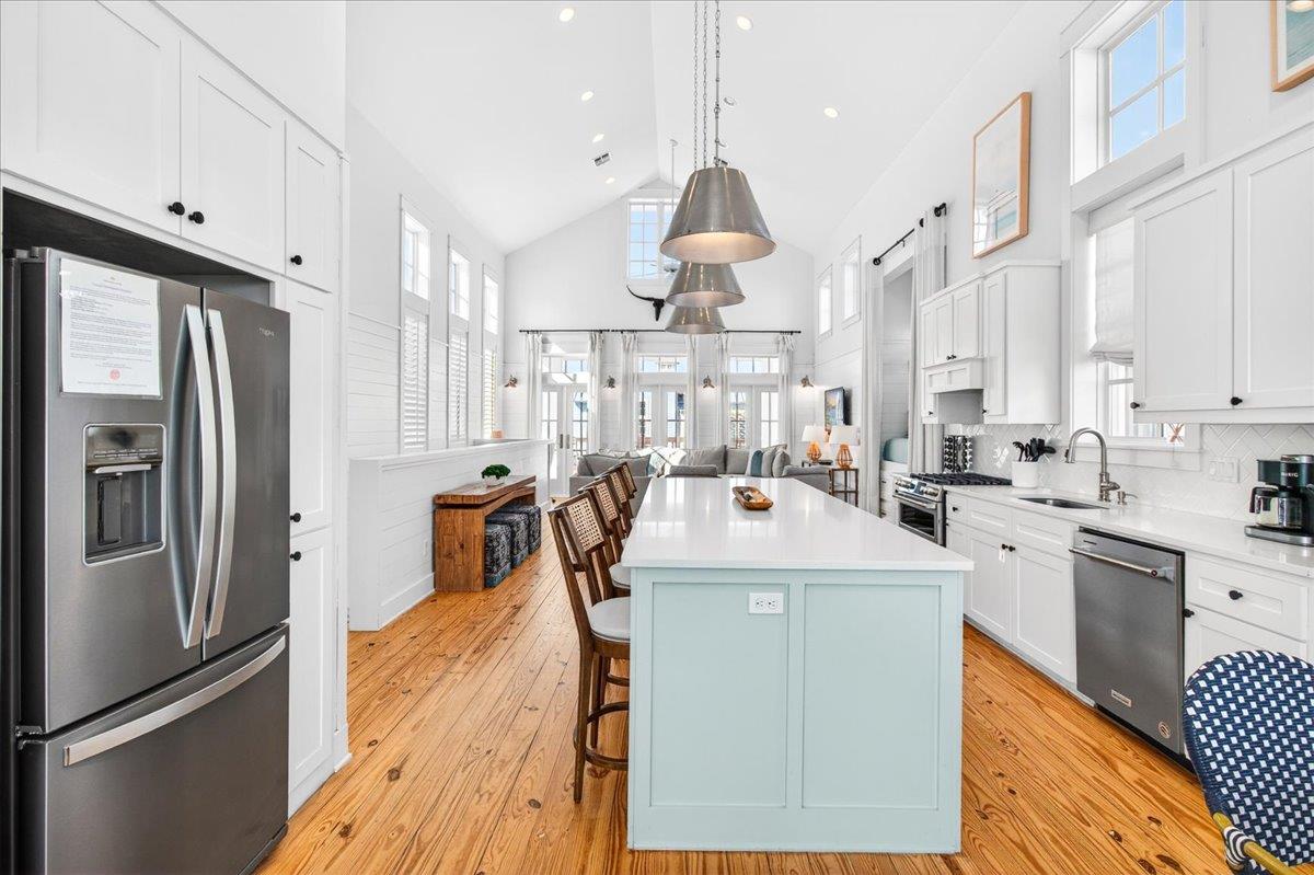 2nd Floor, Kitchen