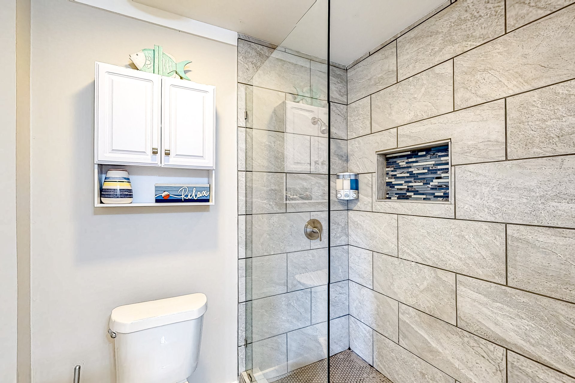 Flood Reef Retreat  Queen Conch Suite 10