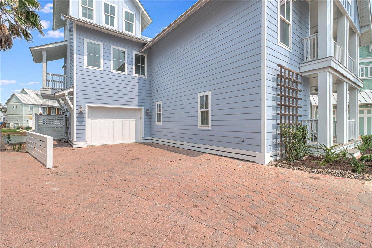 Private Driveway  Outdoor Shower