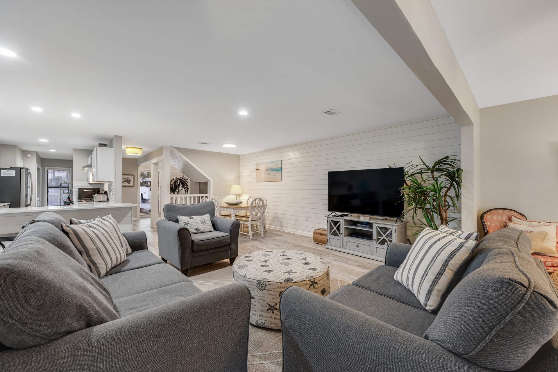 Green Reef Townhomes 19  Dolphin Run 5