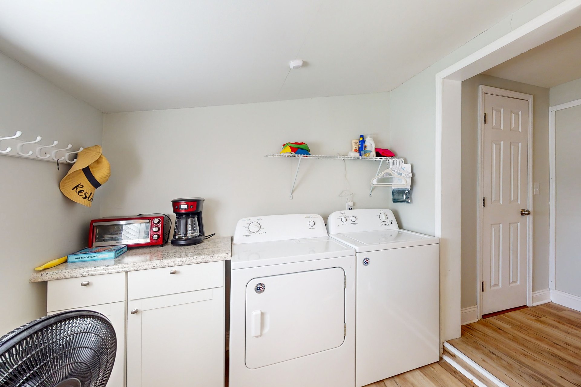 Laguna Beach Leisure 16