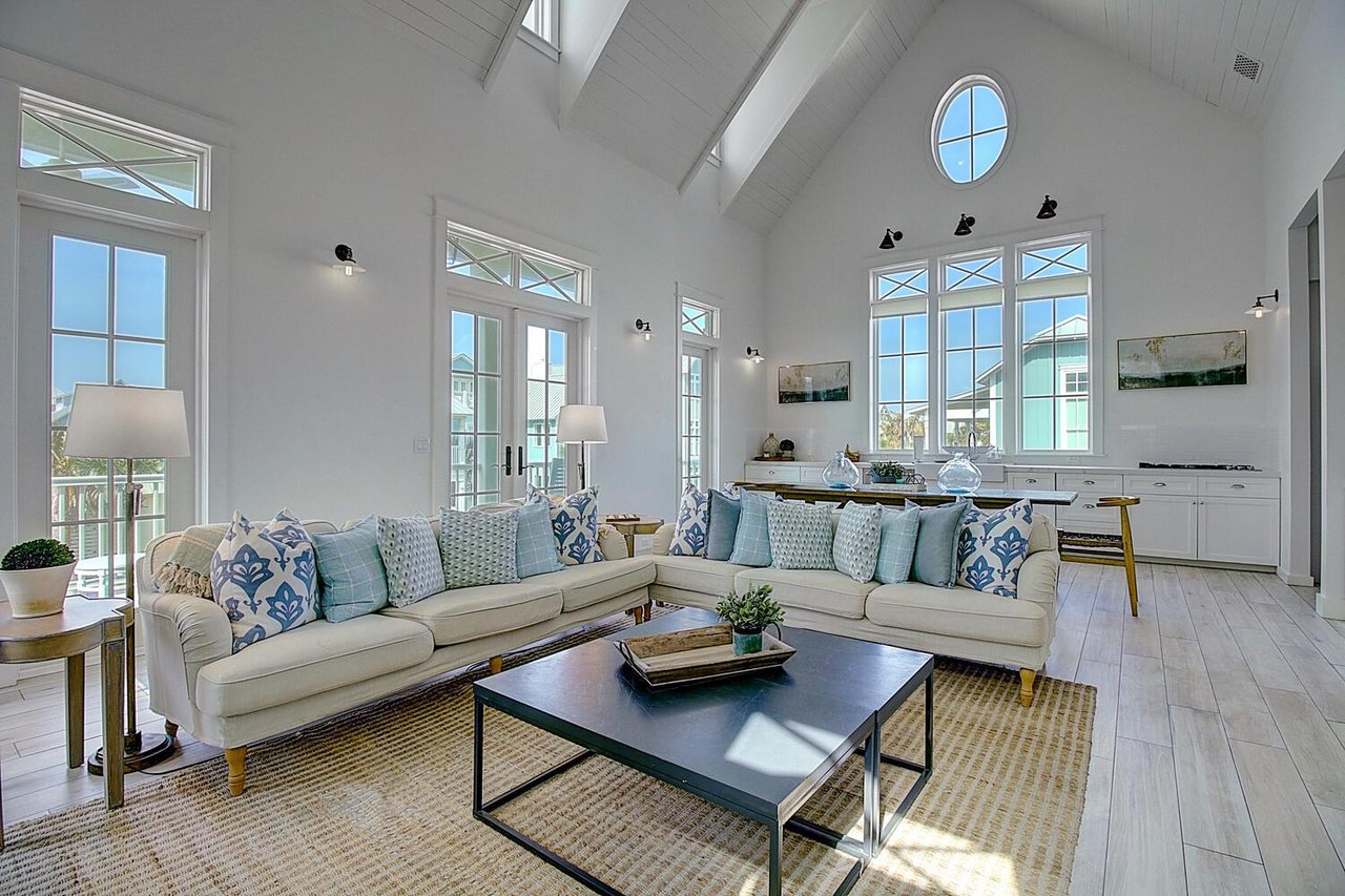 2nd Floor Living Area