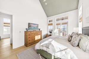Primary King Bedroom, 2nd Floor