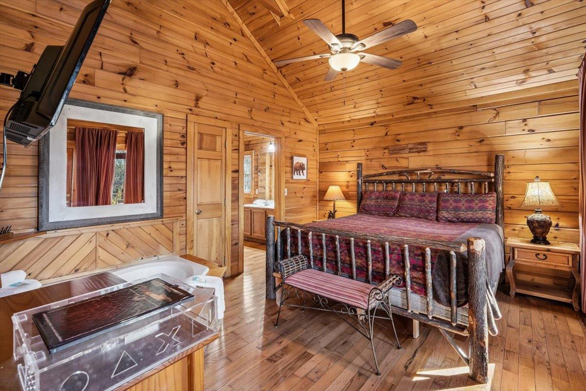 12Bedroom