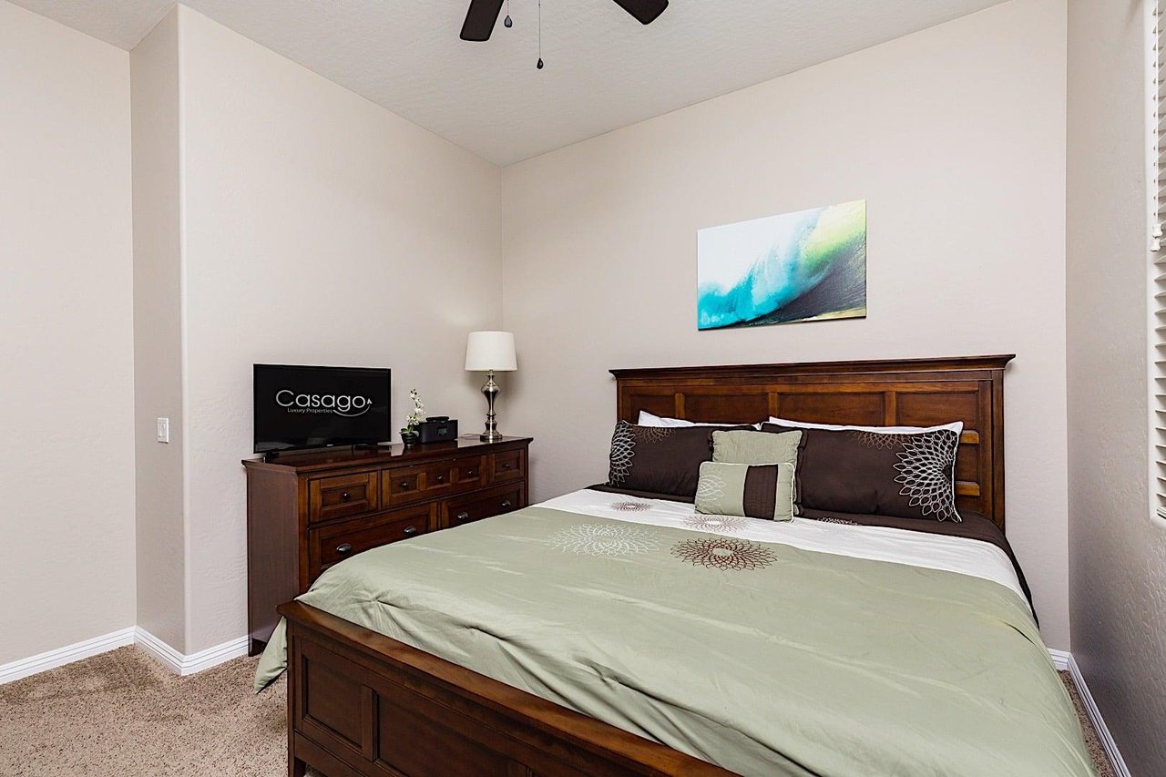 Flat Screen  Streaming TV