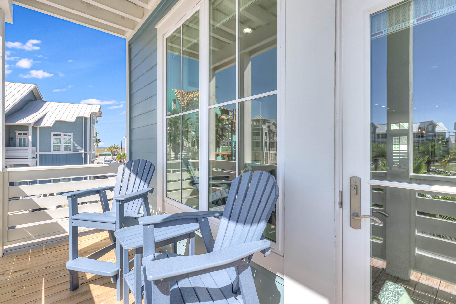 Living Room Deck, Views of the Town Center