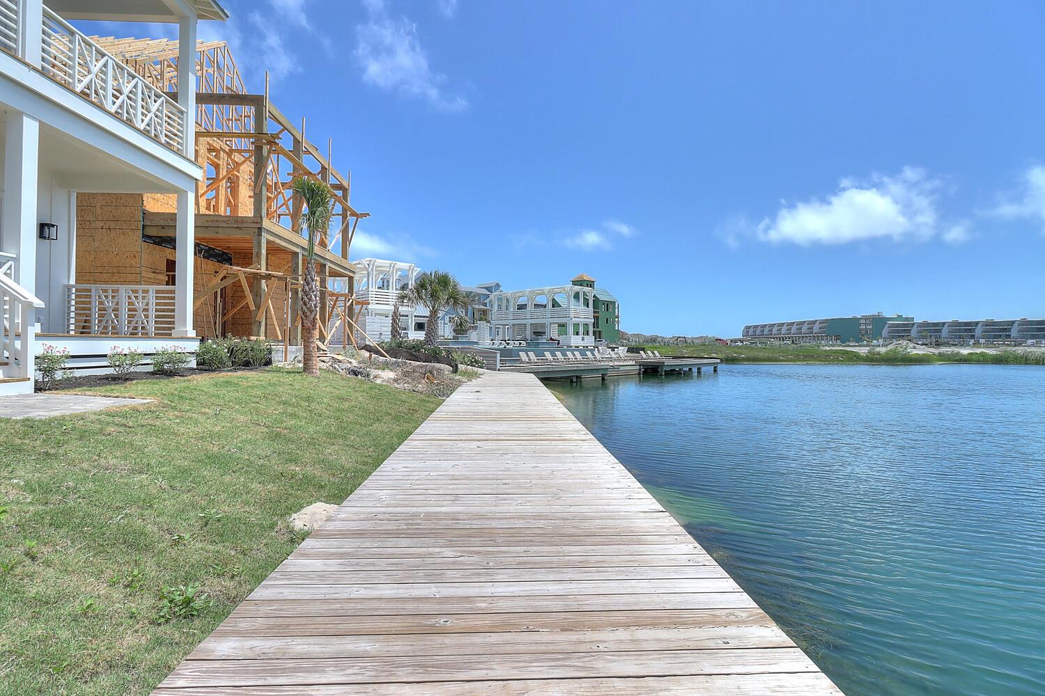 1st Floor Walkway to Pool