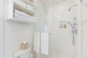 Primary King Bathroom, 2nd Floor