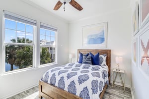 Queen Bedroom, 2nd Floor