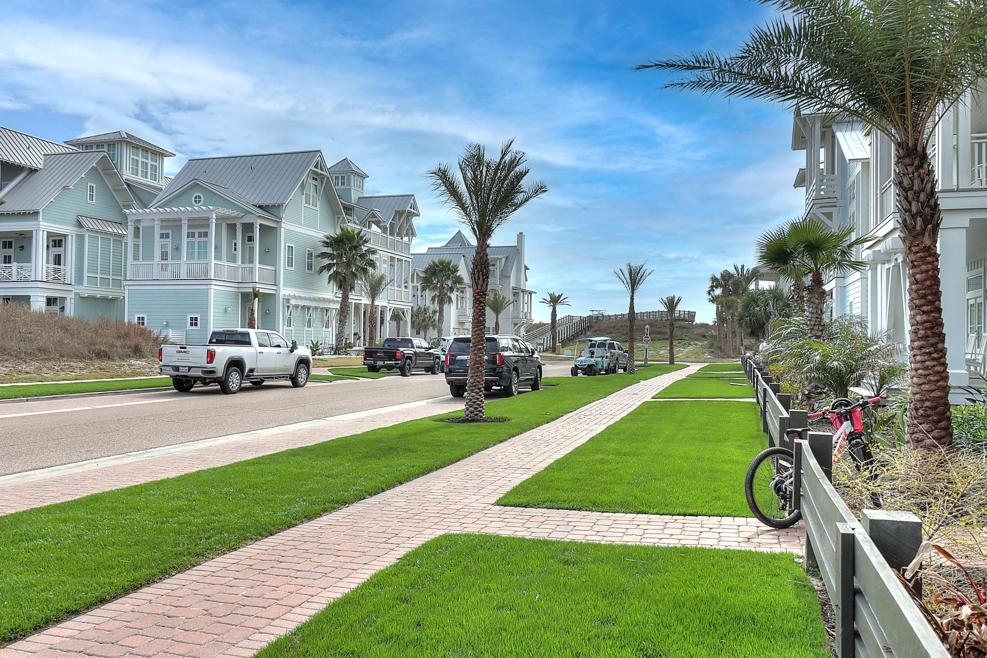 Front Porch View of Dune Crossover, 1st Floor