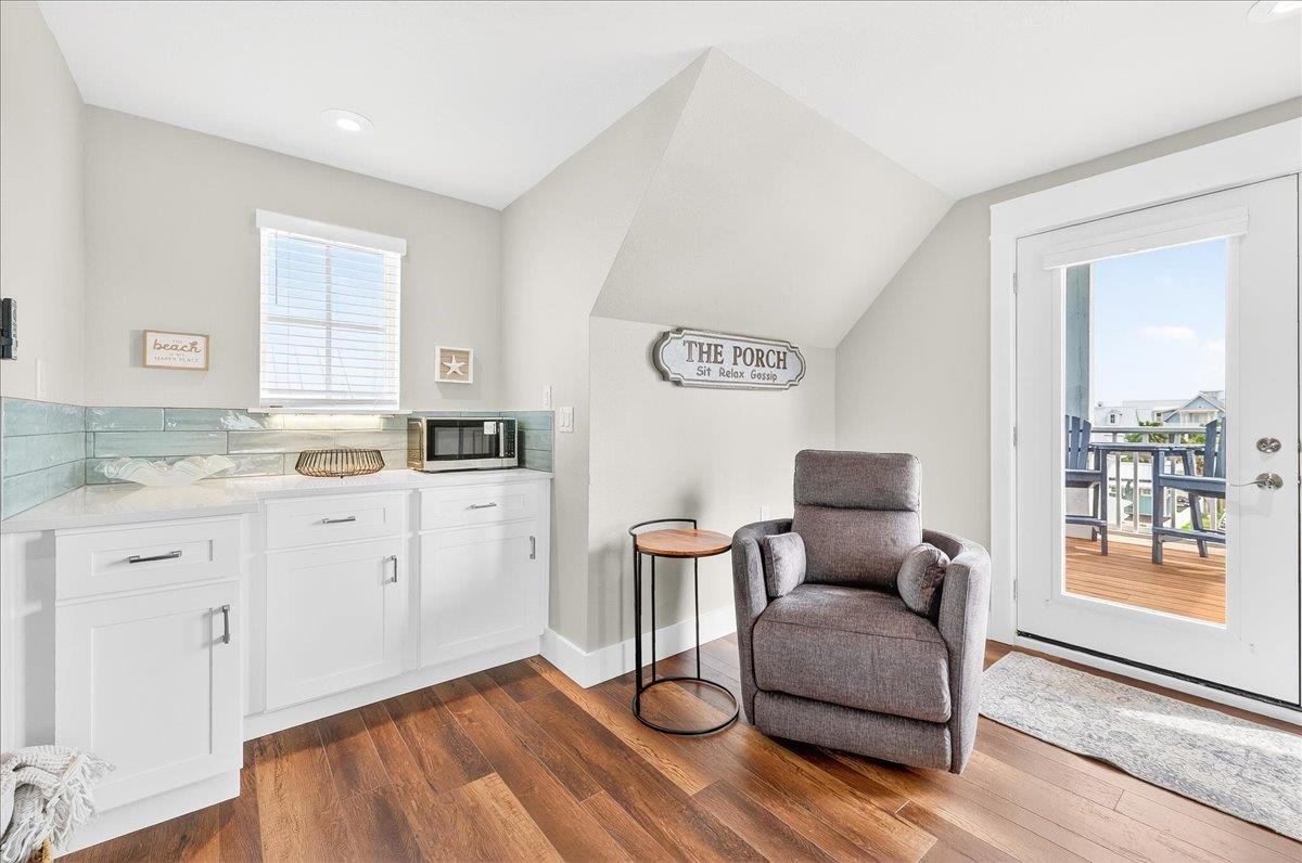 3rd Floor, Living Room