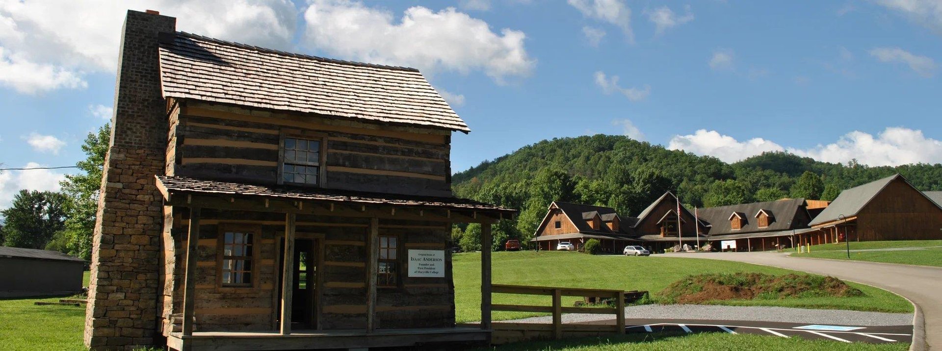 Plan a Visit to the Great Smoky Mountains Heritage Center