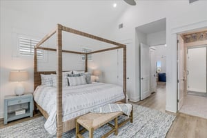 Primary King Bedroom, 2nd Floor