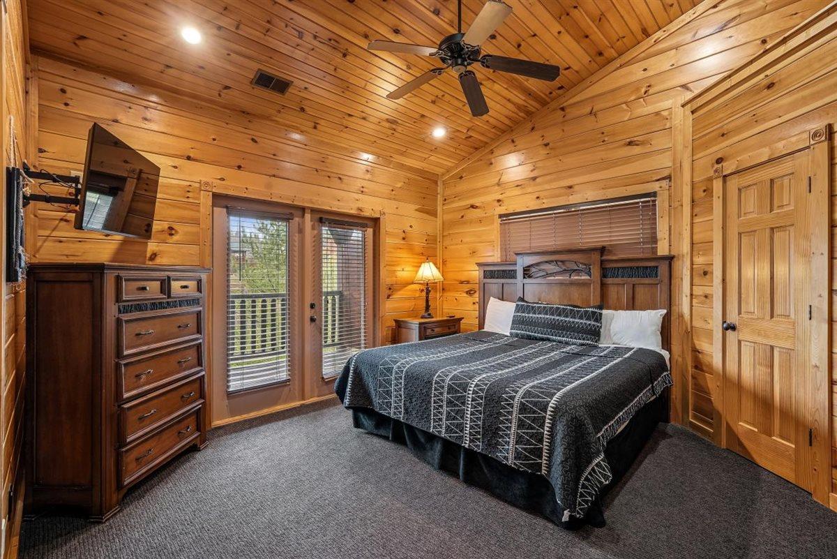 35 Upstairs Bedroom 2