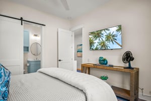 2nd King Bedroom, 1st Floor