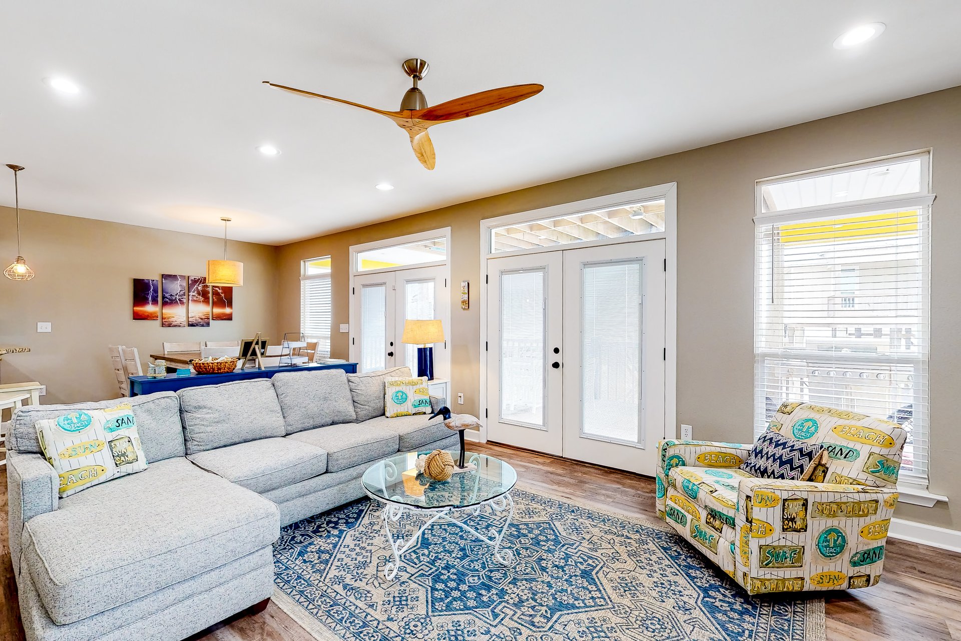 Lazy Daze Beach House 5