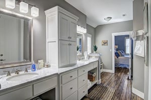 2nd floor master bath