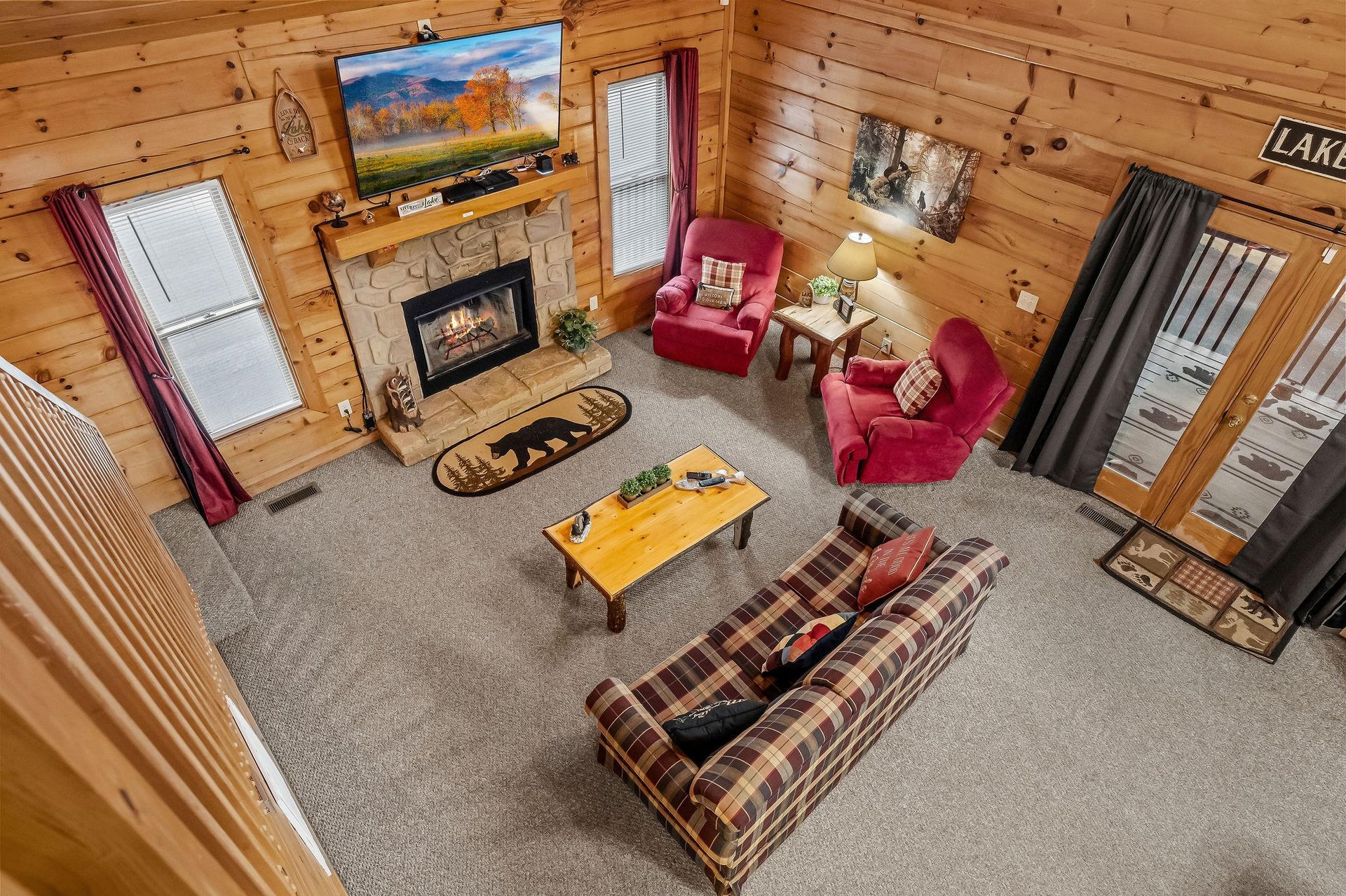 devinelakelodge20