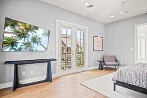 2nd King Suite, 3rd Floor