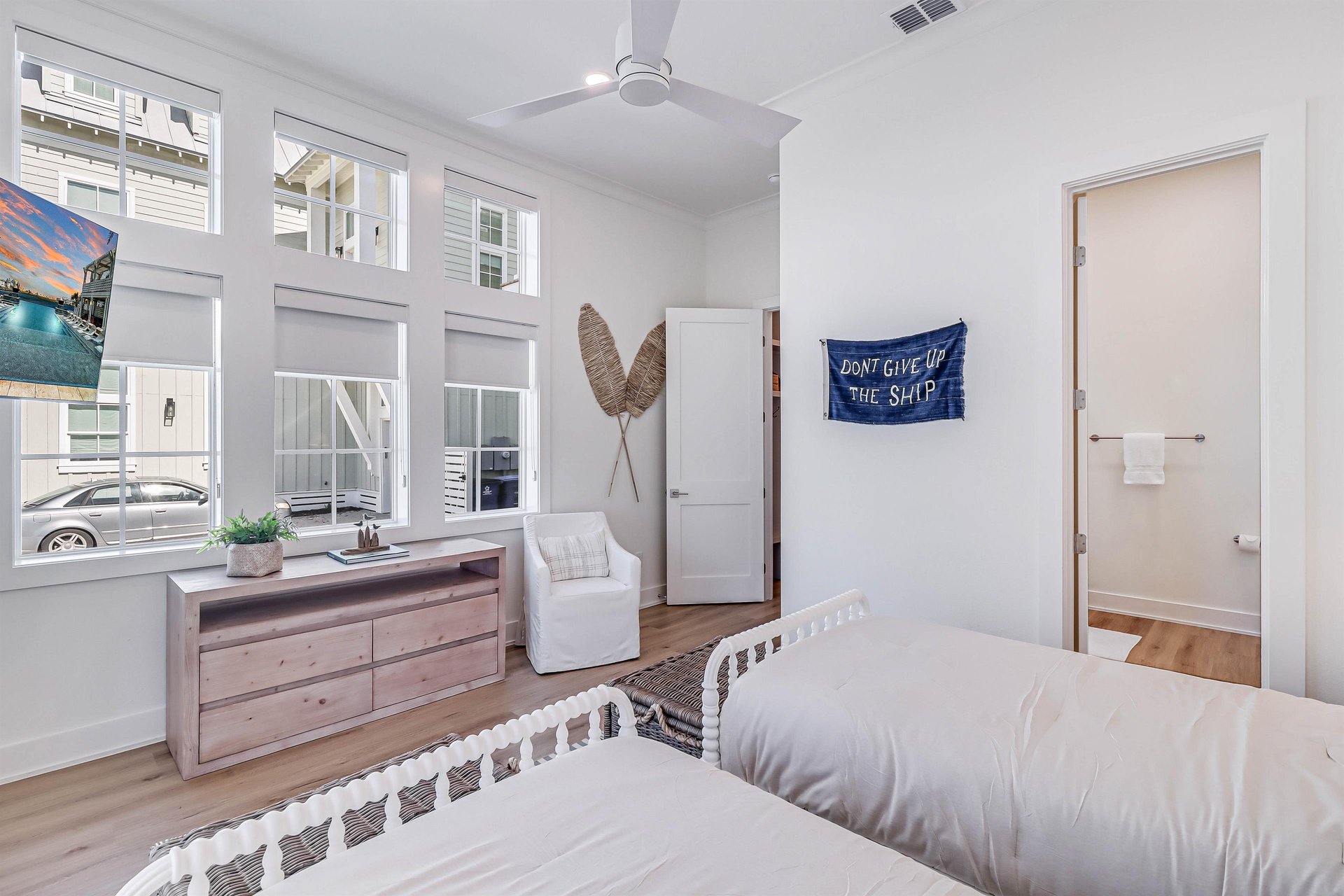 XL Twin Bedroom, 1st Floor