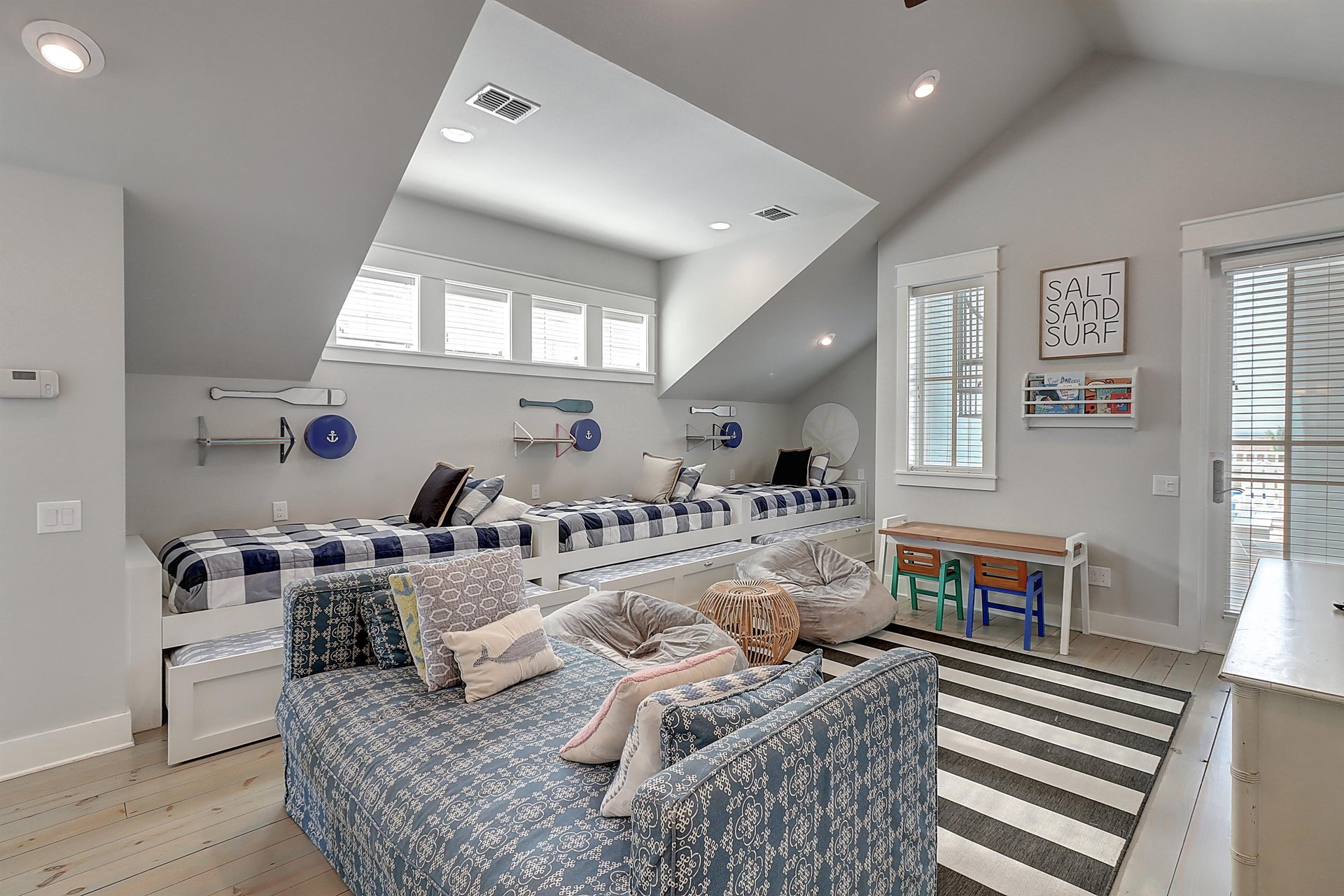 Bunk Area, 2nd Floor