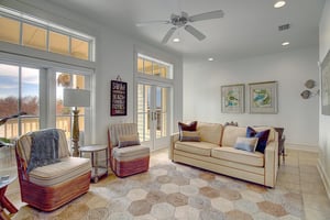 Sitting Area, 1st Floor