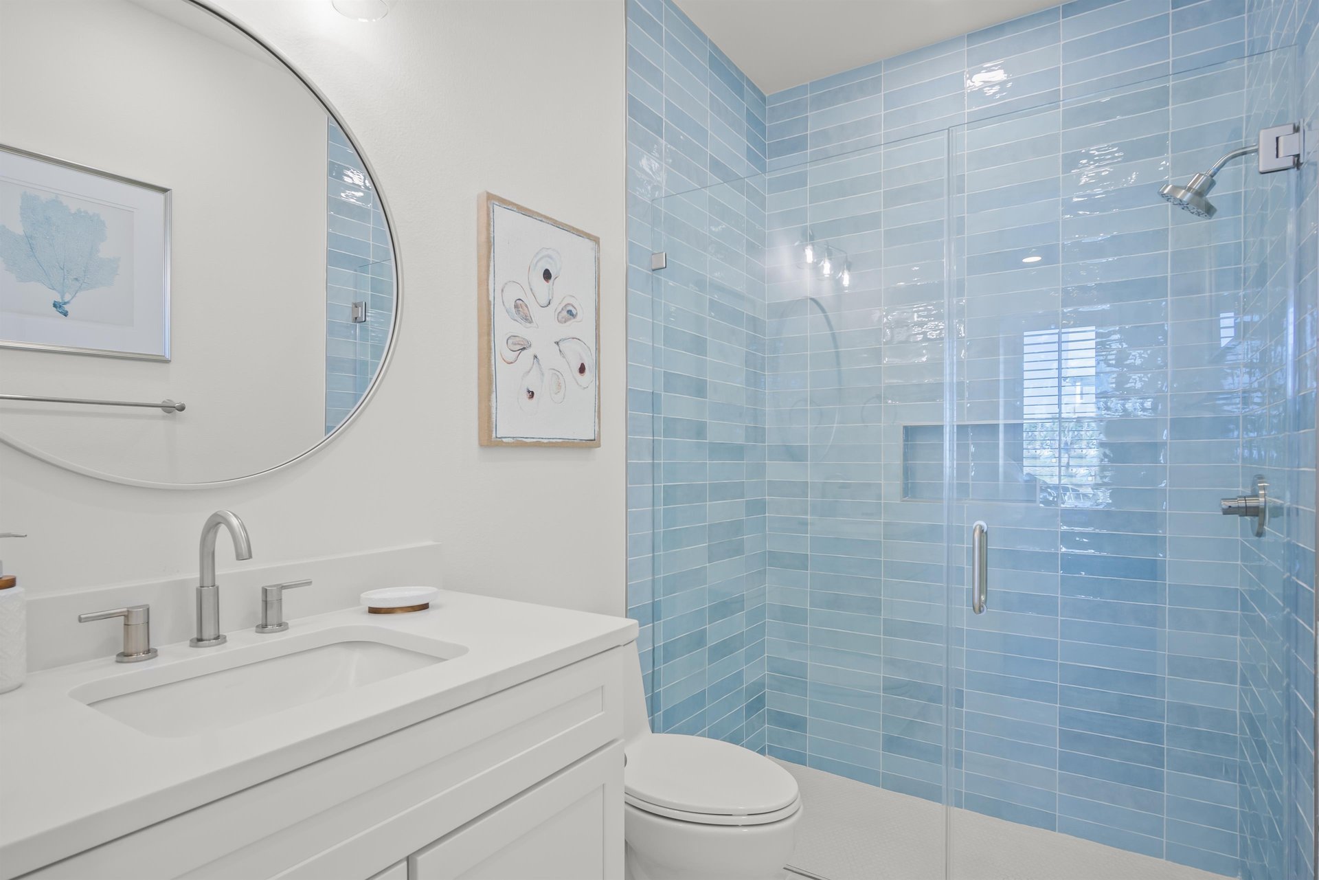 Ensuite Bathroom, 1st Floor