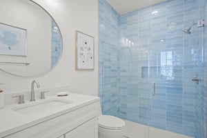 Ensuite Bathroom, 1st Floor