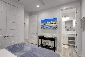 Back Queen Bedroom,1st Floor