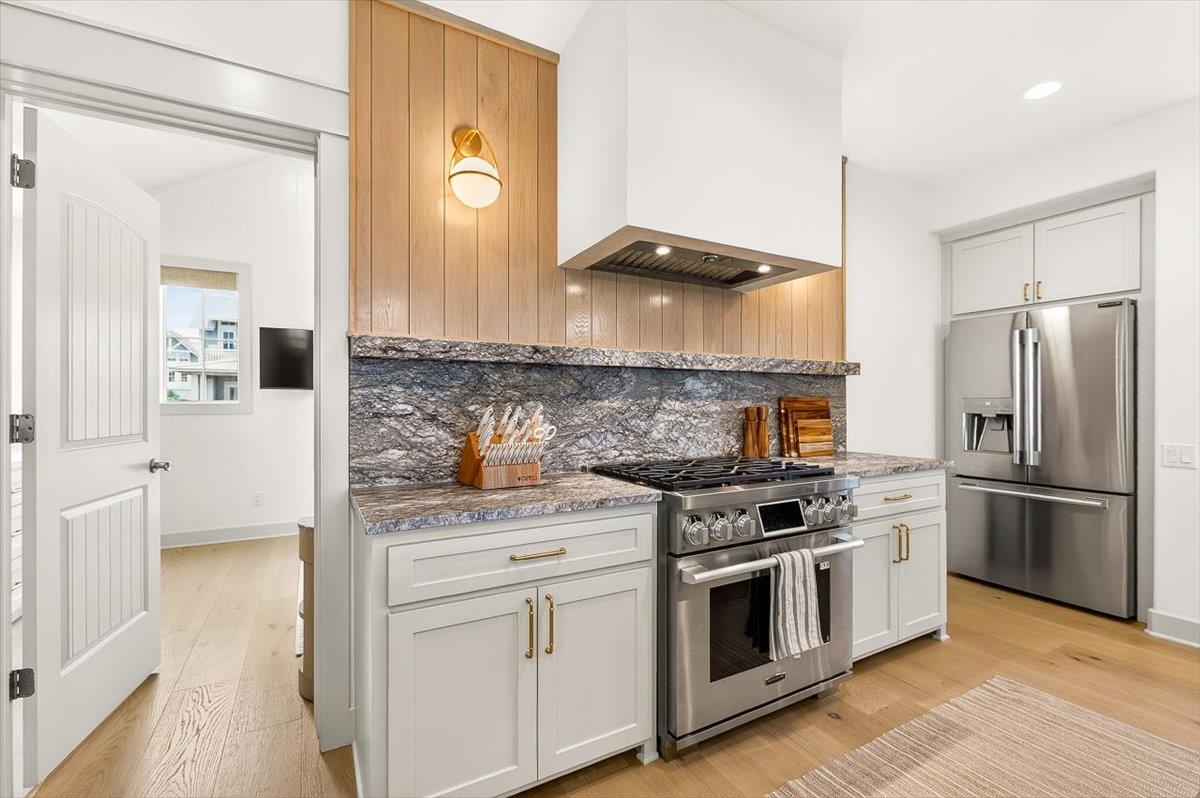 2nd Floor, Kitchen