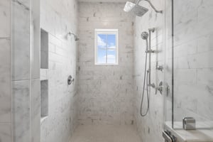3rd King Suite, 2nd Floor