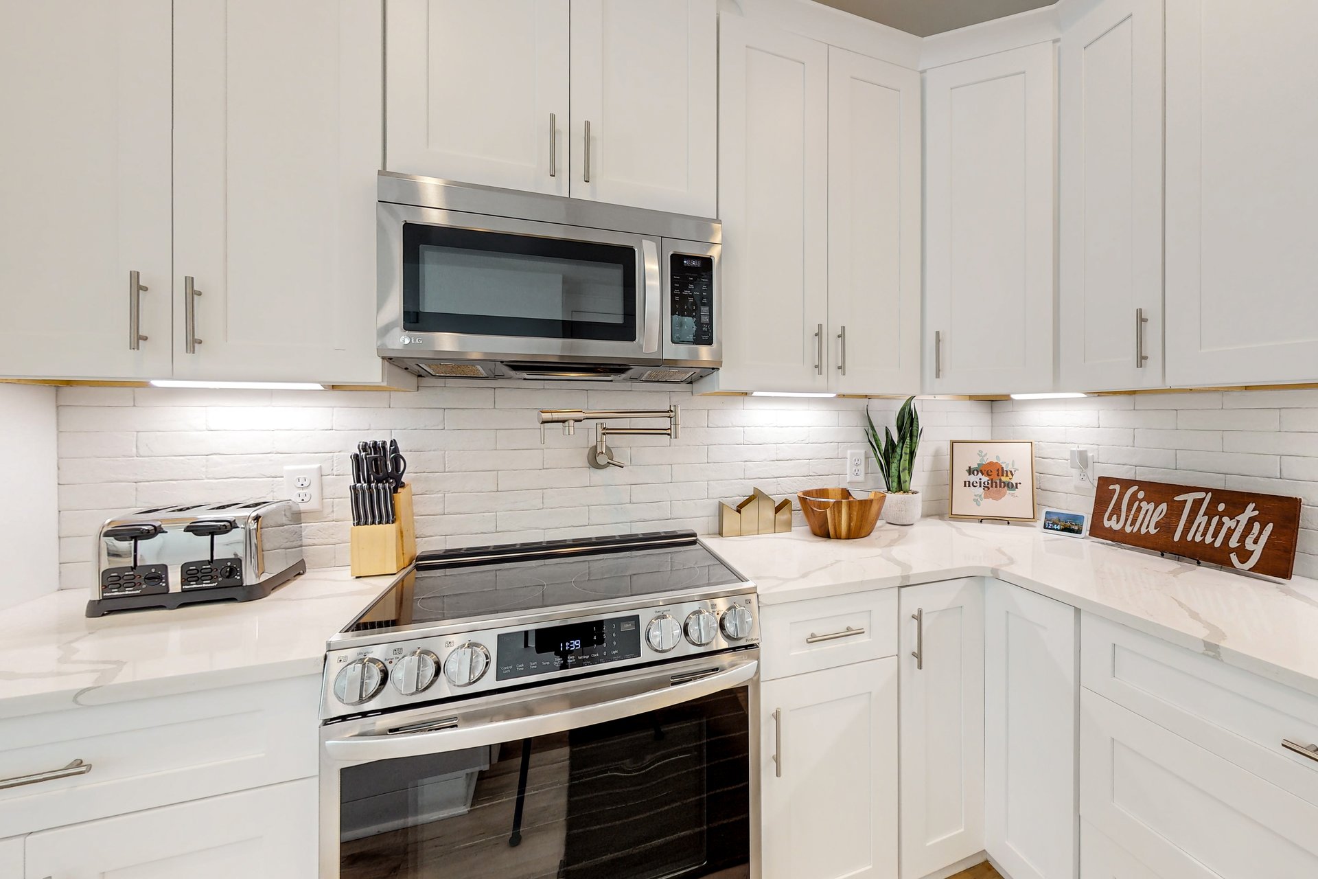 Lyndell Lane Leisure 9