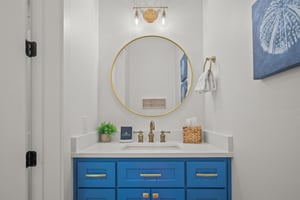 Powder Bath, 1st Floor