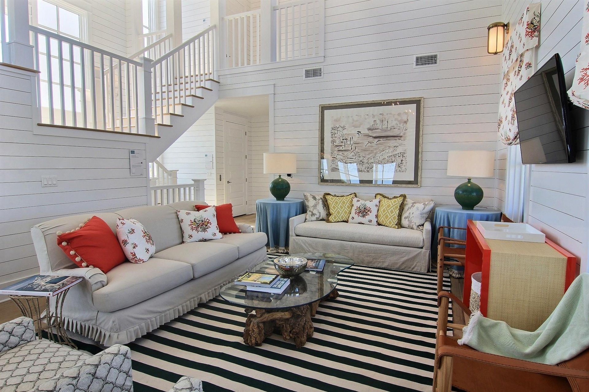 Main Living Area, 2nd Floor