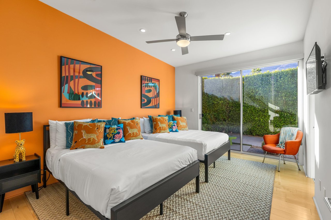 Guest bedroom