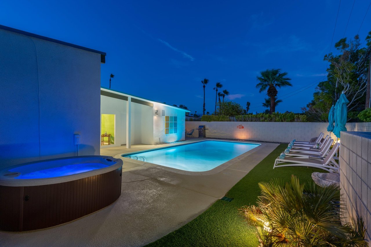 Gorgeous night time lighting