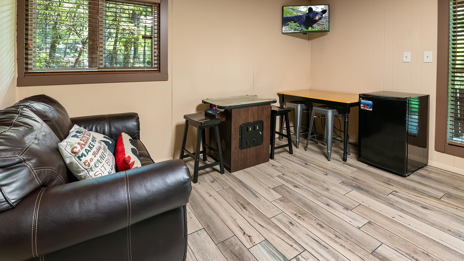 Gatlinburg Lodge Int 010original